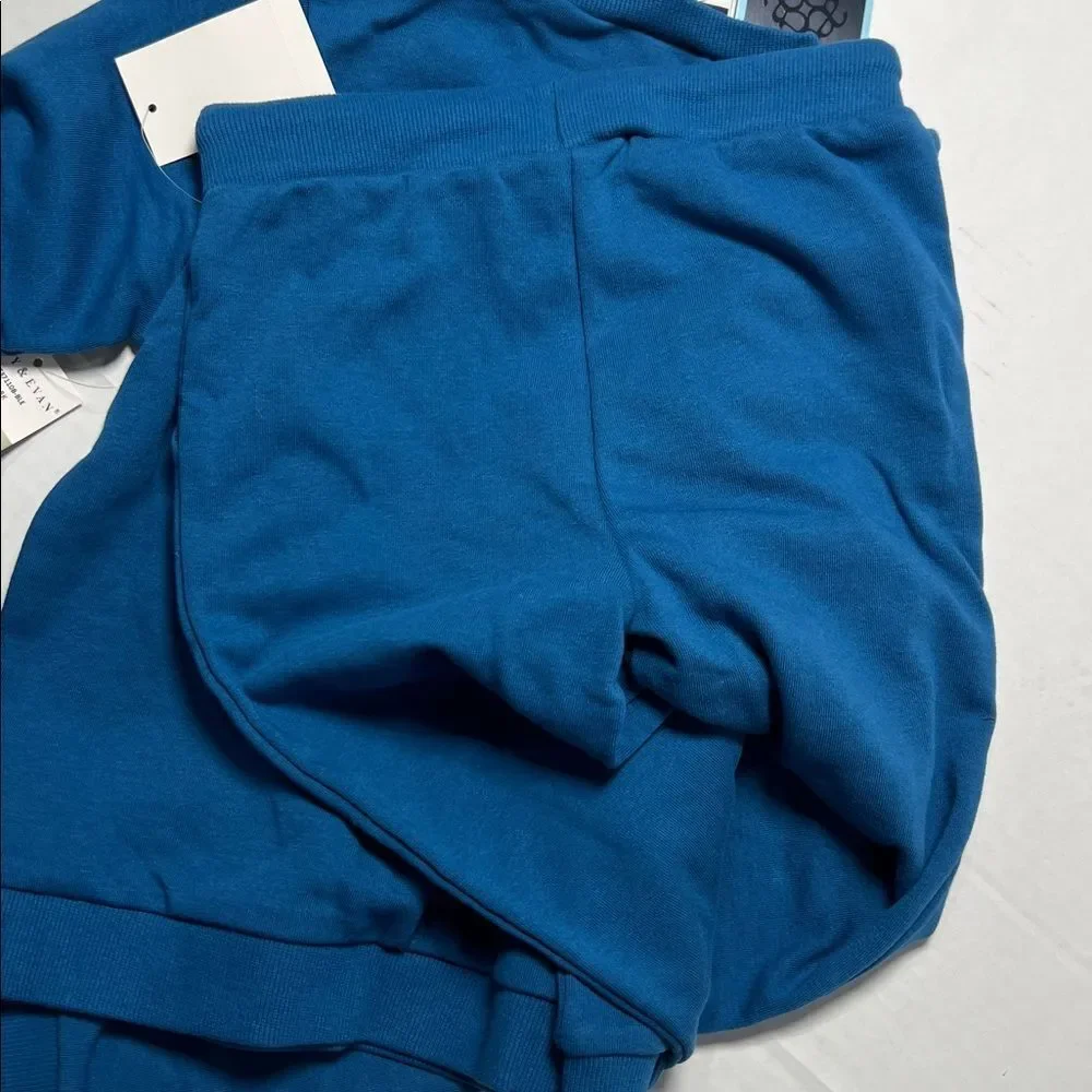 Andy & Evan Blue Shark 2 piece sweatsuit NWT size 7